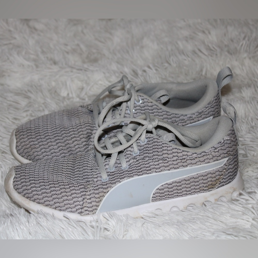 Puma Trainers - Picture 3 of 7